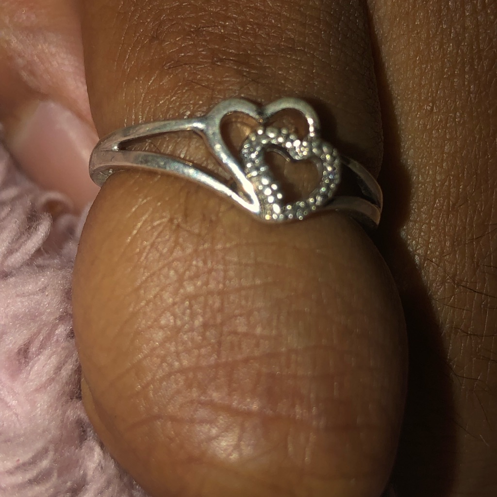 Diamond Heart Ring  Preowned In Good Condition